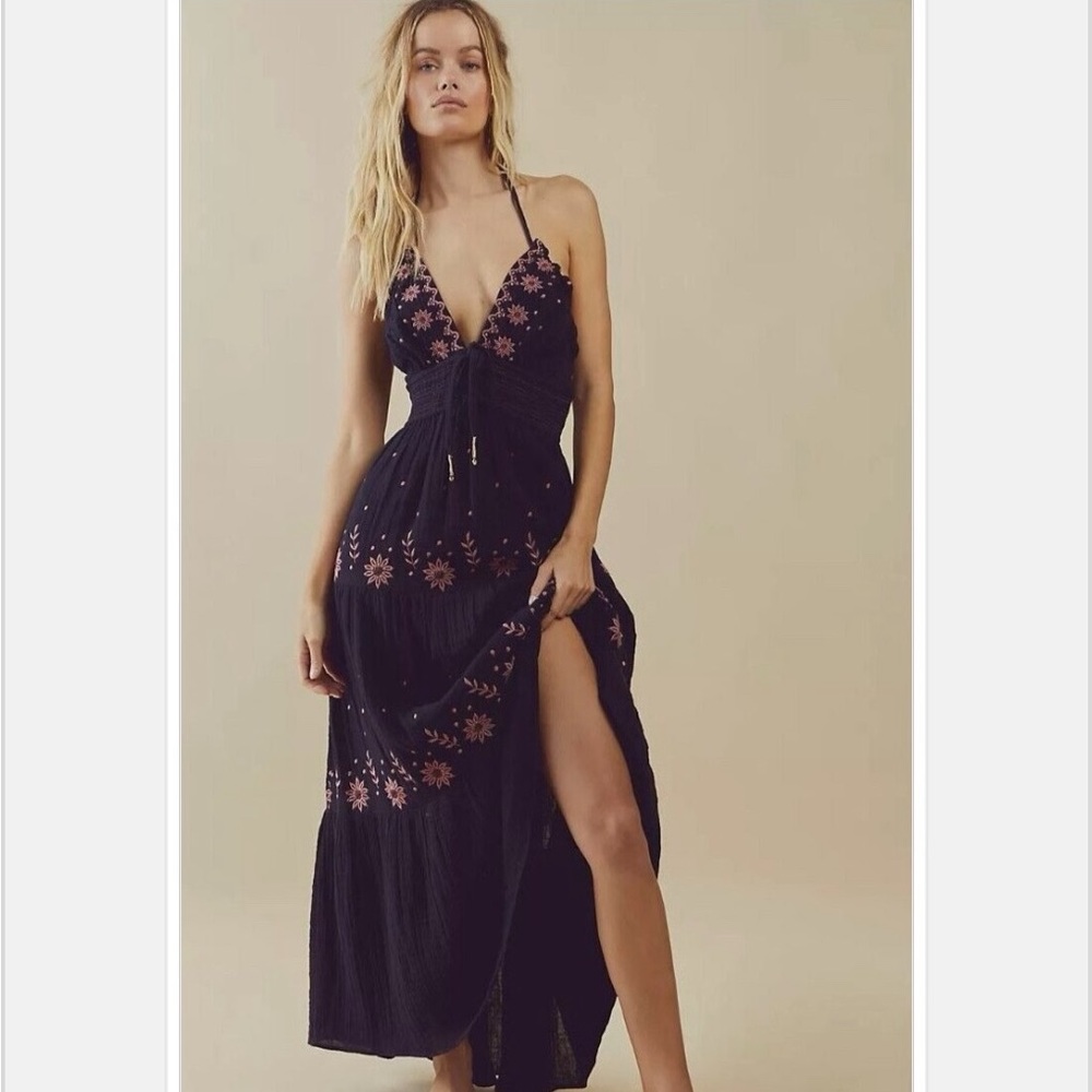 Free People Real Love Embroidered dress size Large Black Combo